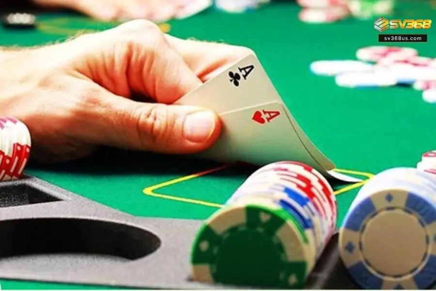 Cách chơi poker hiệu quả cần biết cách đọc vị đối thủ